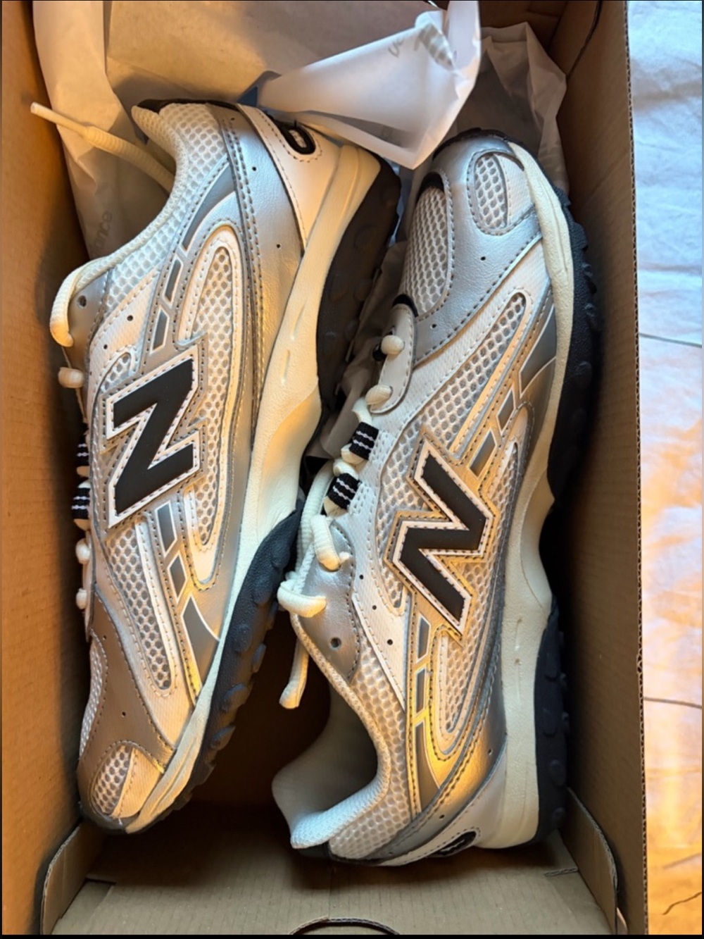 New Balance - Womens 204L. Size 6.5